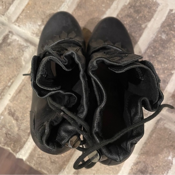 Tsubo x Tim Weiland Royse Leather Ankle Booties Size 6.5 - Picture 11 of 12